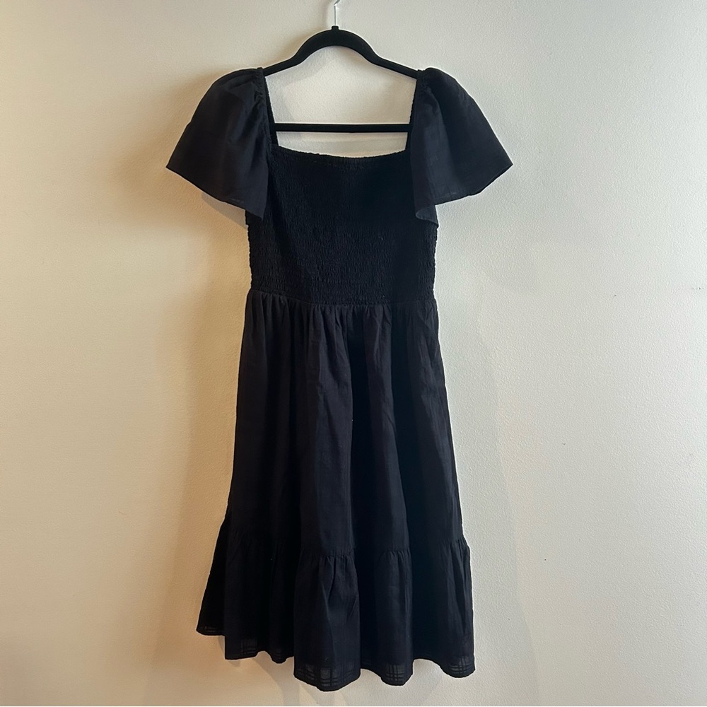 GAP Black Smocked Dress, size XS, Square neck, cute Sleeve